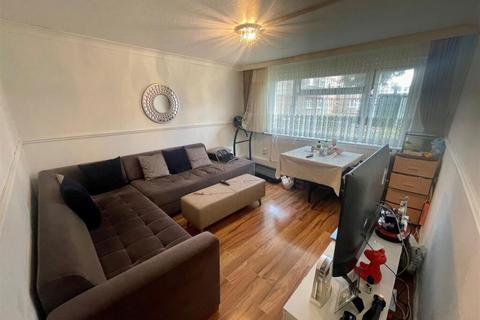 1 bedroom apartment for sale, Harveyfields, Waltham Abbey, Essex, EN9 1HW