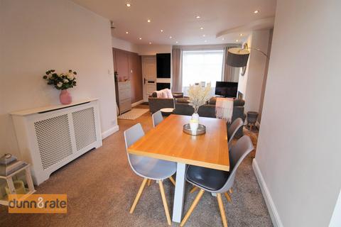 119 Chell Heath Road, Stoke-on-trent, ST6 7NN
