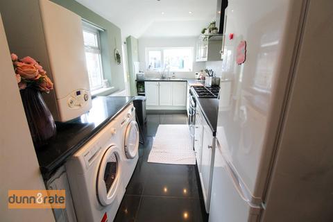 119 Chell Heath Road, Stoke-on-trent, ST6 7NN