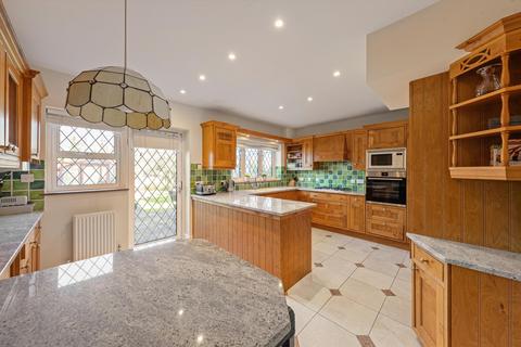 3 bedroom detached house for sale, Redlands Road, Sevenoaks, Kent, TN13