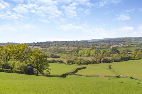 4 bedroom detached house for sale, Elms Road, Raglan