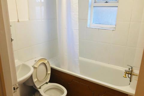 Studio to rent, BEAUTIFUL STUDIO FLAT | LEYTONSTONE |  AVAILABLE 24 MARCH, London E11