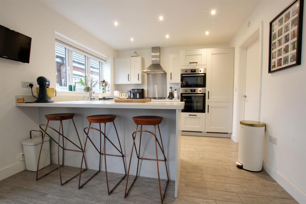 Img 8419-img 8421.jpg