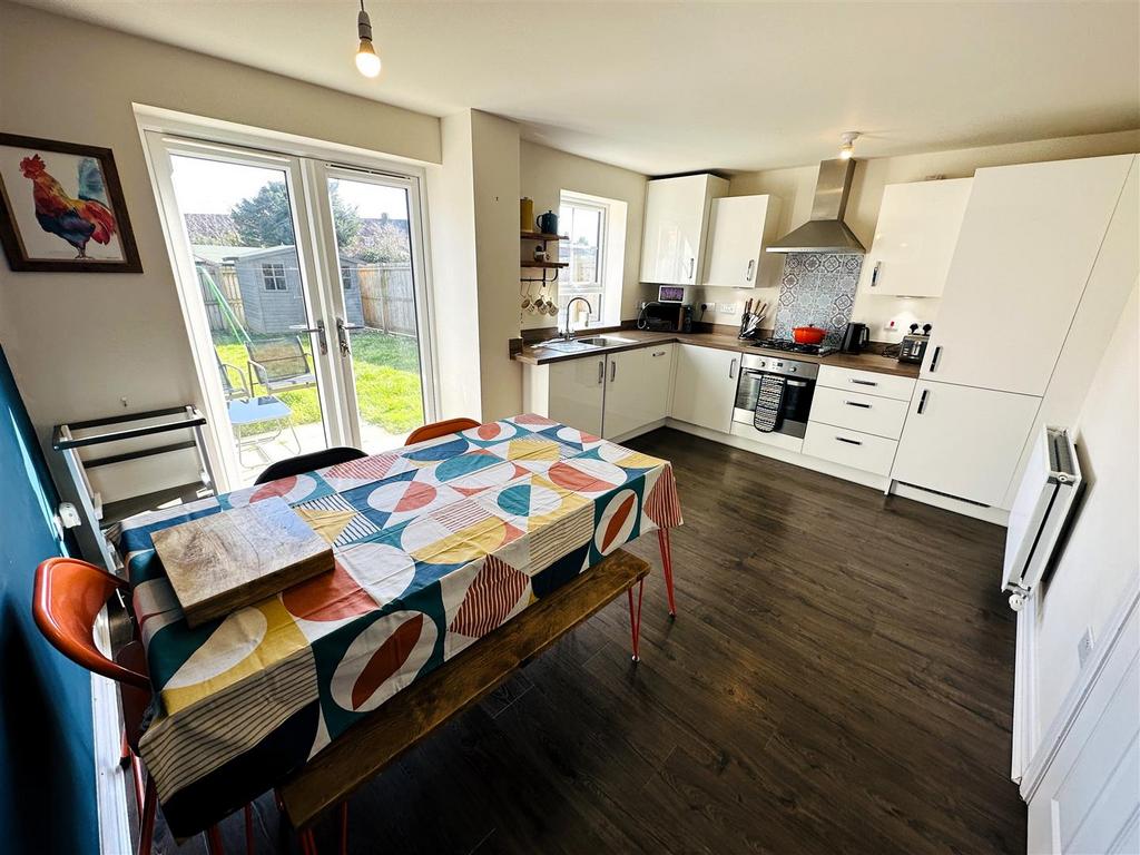 Kitchen Diner.3.jpg