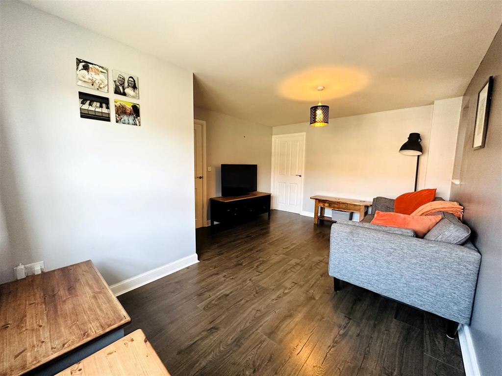 Lounge.1.jpg