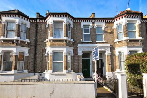 3 bedroom ground floor flat to rent, Bloemfontein Road, London, W12