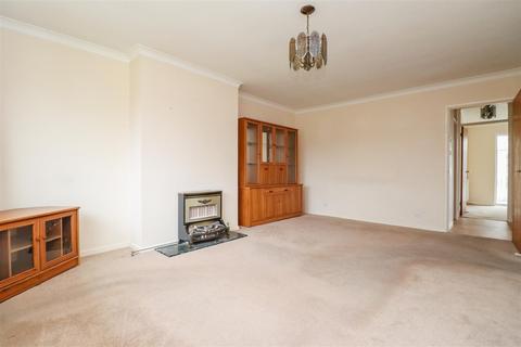 2 bedroom semi-detached bungalow for sale, Amberley Close, Horsham