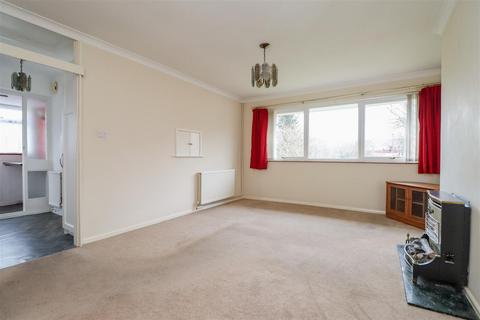 2 bedroom semi-detached bungalow for sale, Amberley Close, Horsham