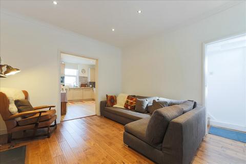 3 bedroom house to rent, Goodhall Street, London, NW10