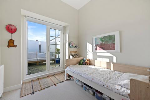 81a Adelaide Grove, London, W12 0JX