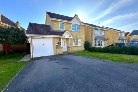 3 bedroom detached house for sale, Woodpecker Mews, Chippenham