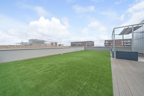 3 bedroom apartment for sale, London E13