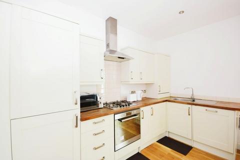 2 bedroom apartment for sale, Woodlands Road, Redhill, Surrey