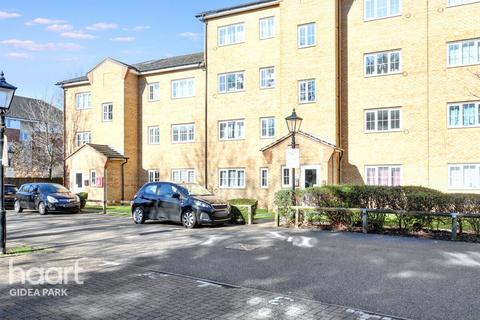 2 bedroom apartment for sale, Wellington House, Gidea Park, RM2 6JD