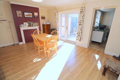 3 bedroom end of terrace house for sale, Vale Road, Rhyl, Denbighshire, LL18 2BY