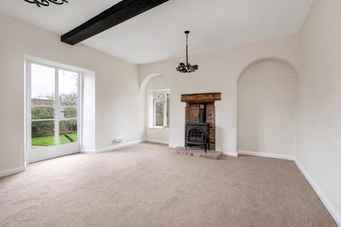 5 Castle Gate, Castle Bytham, Grantham, NG33 4RU