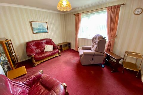 1 bedroom flat for sale, Churchfields, Fagley, Bradford, BD2