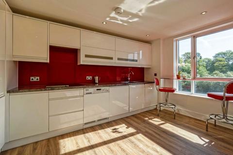 2 bedroom flat for sale, Church Street, Old Isleworth TW7