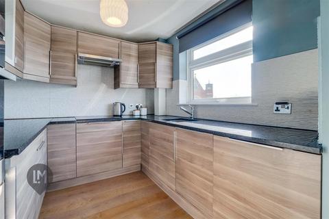 2 bedroom flat for sale, Wimbledon Park Road, London