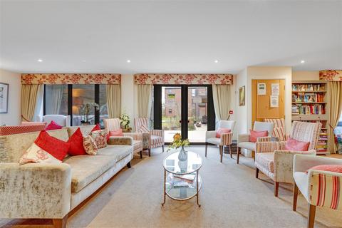 1 bedroom apartment for sale, Poets Place, Alderton Hill, Loughton IG10 3FS