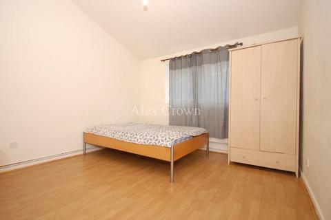 3 bedroom flat to rent, Sussex Way, Archway