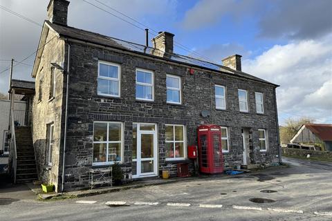 5 bedroom property with land for sale, Llanfair Clydogau, Lampeter