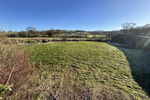 undefined, Llanfair Clydogau, Lampeter
