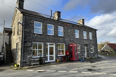 undefined, Llanfair Clydogau, Lampeter