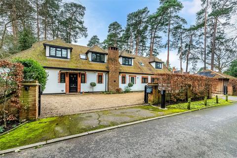 6 bedroom detached house for sale, Hook Heath Road, Hook Heath, Surrey, GU22