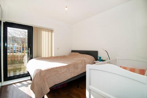 2 bedroom apartment to rent, Lower Richmond Road, Richmond, TW9