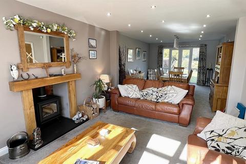 3 bedroom detached house for sale, Ollison Drive, Streetly, Sutton Coldfield