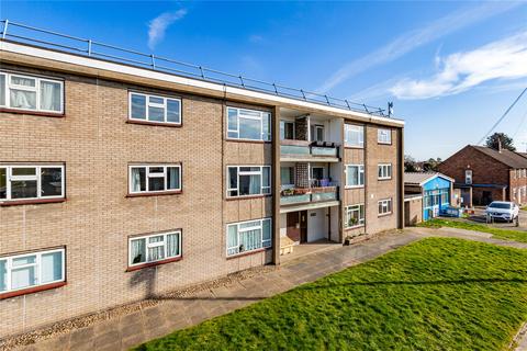 2 bedroom apartment for sale, Macon Way, Upminster, RM14