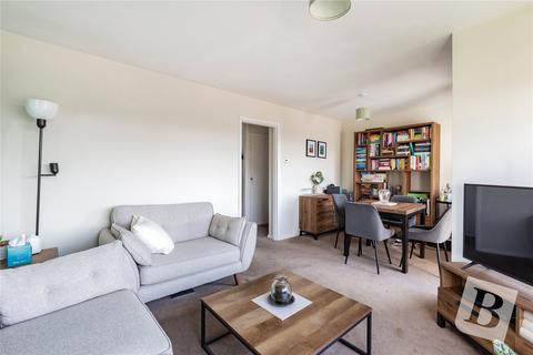 2 bedroom apartment for sale, Macon Way, Upminster, RM14