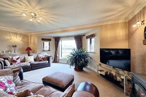 4 bedroom detached house for sale, The Blossoms, Whams Lane, Lancaster