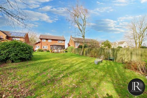 4 bedroom detached house for sale, Stonehouse Road, Rugeley WS15