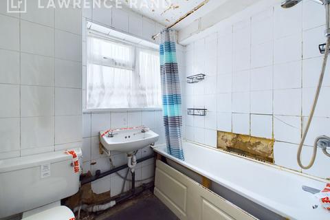8, Ottawa House Rodwell Close, Ruislip, HA4 9NF