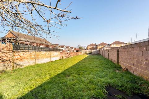 4 bedroom detached house for sale, St. Pauls Avenue, Slough, SL2