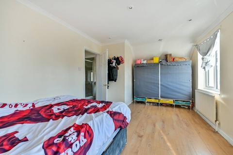 undefined, St. Pauls Avenue, Slough, SL2