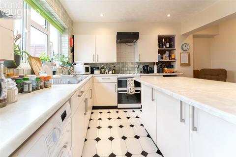 4 bedroom terraced house to rent, St Pauls Street, East Sussex BN2