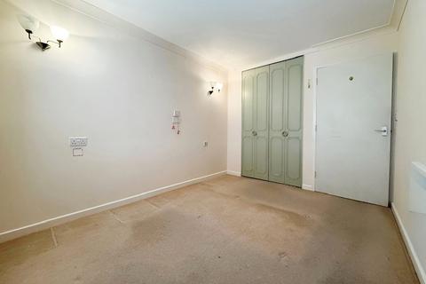 undefined, Ashcroft Gardens, Cirencester, Gloucestershire, GL7