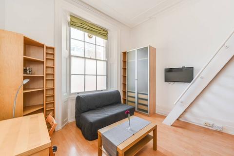 Studio to rent, Claverton Street, Pimlico, London, SW1V