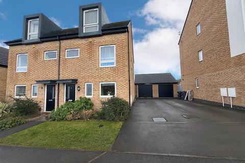 3 bedroom semi-detached house for sale, Waldrom Road, Gedling, Nottingham