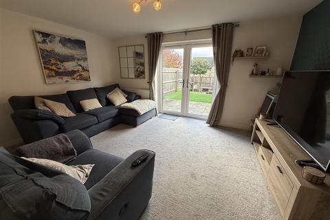 3 bedroom semi-detached house for sale, Waldrom Road, Gedling, Nottingham