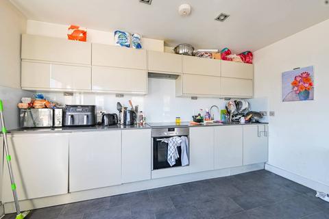 2 bedroom flat for sale, Poplar High Street, Canary Wharf, E14