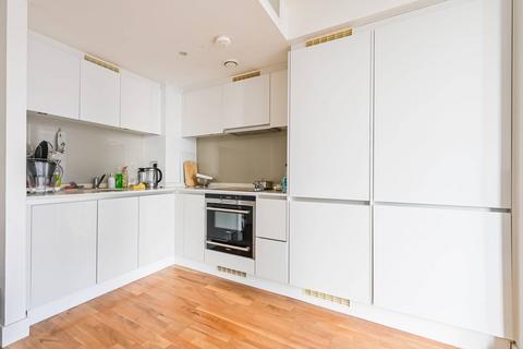 1 bedroom flat for sale, Landmark East Tower, Canary Wharf, London, E14
