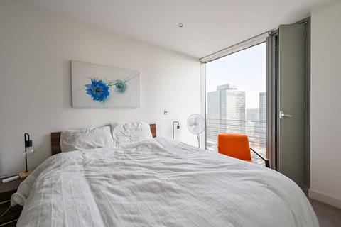 1 bedroom flat for sale, Landmark East Tower, Canary Wharf, London, E14