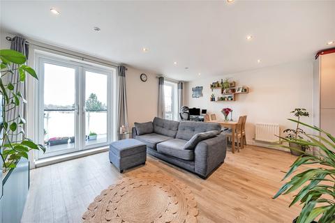 1 bedroom flat for sale, Hawker Drive, Surrey KT15