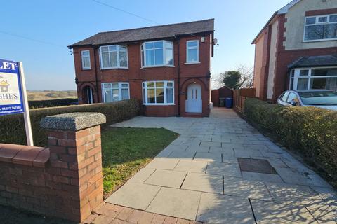 3 bedroom semi-detached house to rent, Wigan, Wigan WN6