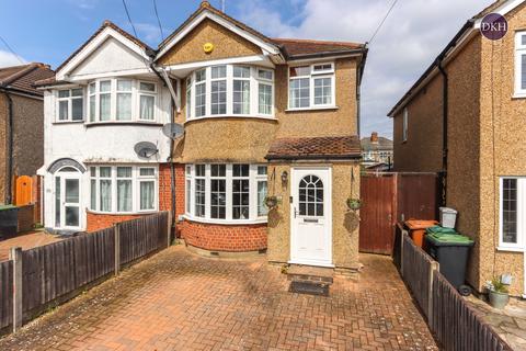 3 bedroom semi-detached house for sale, Malvern Way, Rickmansworth WD3