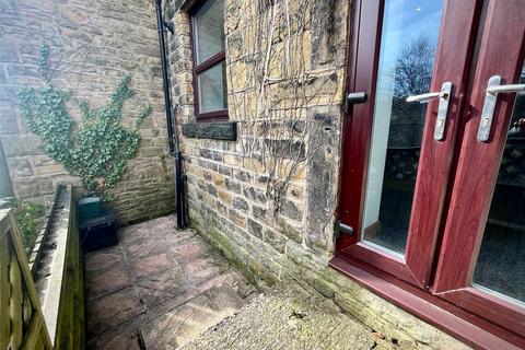 3 Oldham Road, Uppermill, Oldham, OL3 6HY